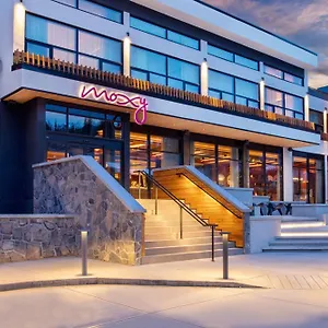 Moxy Hotel